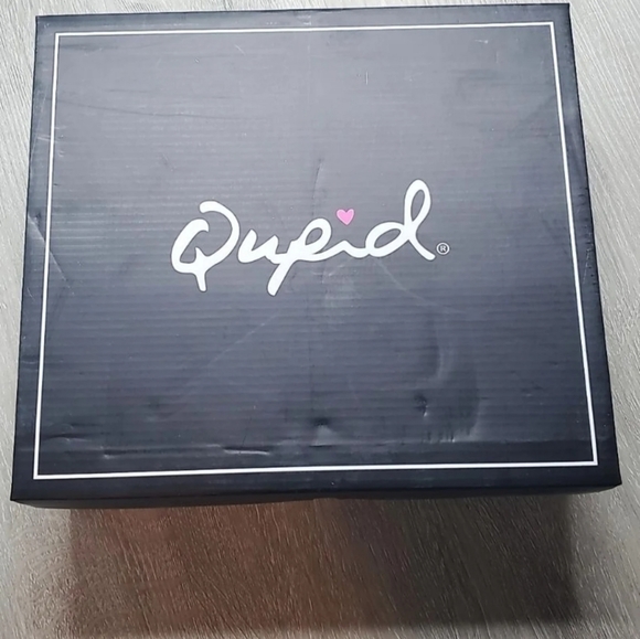 Azalia Ruffle Platform Heel - Picture 4 of 6